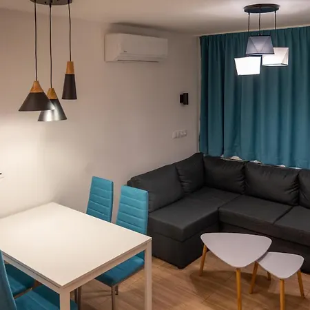Modern And Cozy 1bdr In The Center Апартаменты София