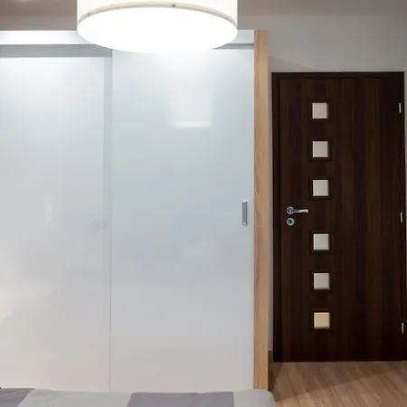 Modern And Cozy 1bdr In The Center * София