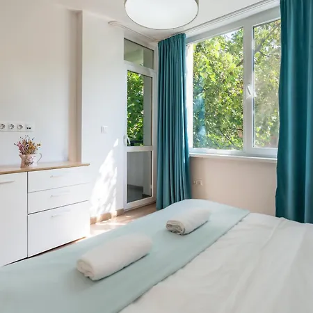 Modern And Cozy 1bdr In The Center * София