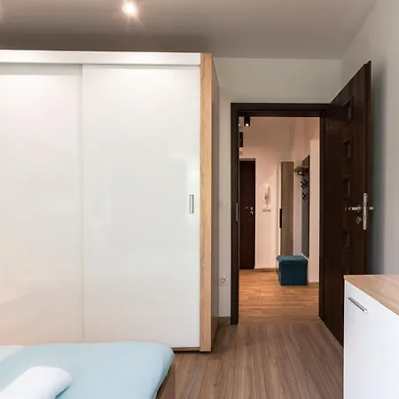 Modern And Cozy 1bdr In The Center * София