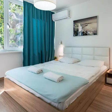 Modern And Cozy 1bdr In The Center Lejlighed