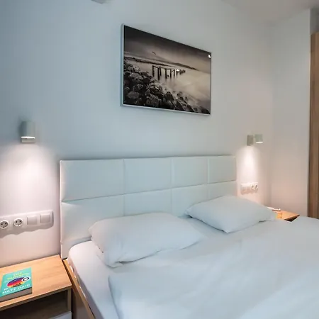 Modern And Cozy 1bdr In The Center Апартамент София