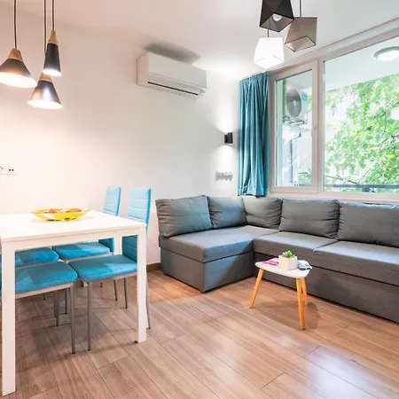 Modern And Cozy 1bdr In The Center * София