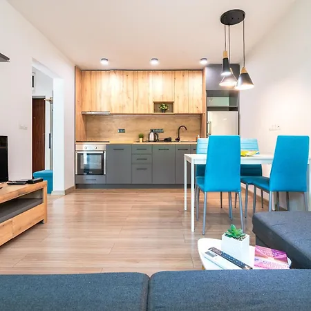 Modern And Cozy 1bdr In The Center Lejlighed